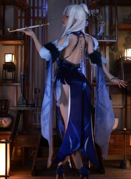 美女视频黄又黄又免费高清-中文免费高清完整视频