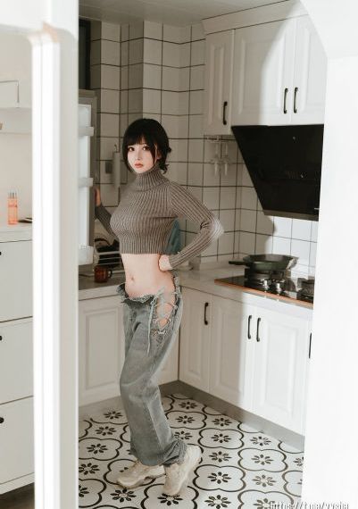 在线观看国产小粉嫩喷水-无删减在线观看免费版