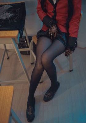 公交掀裙子从后面进去-正版视频高清在线观看