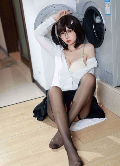 新sss亚洲-中英字幕高清视频观看