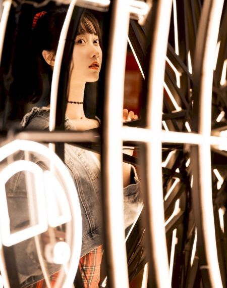 亚洲丝袜制服在线-迅雷看看日本电影免费