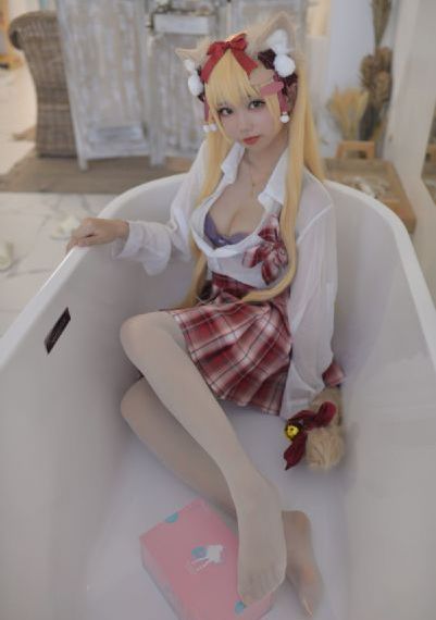 老头把舌头伸进粉嫩淑芬视频-迅雷会员电影在线看