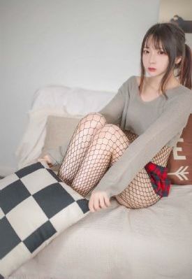 日本老师掀裙子打屁股网-迅雷下载免费高清观看