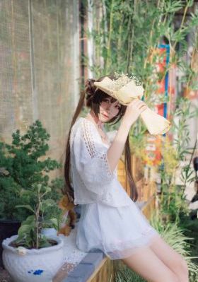 亚洲AV网亚洲一区三区-中英字幕电影未删减版