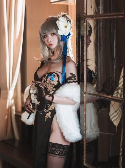 日本少妇挤乳喷奶水哏男人-花絮高清在线观看